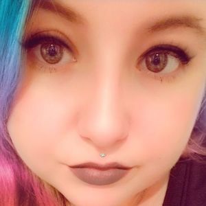 Meet your Posher, Joan